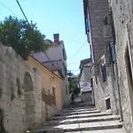 Smoljo Apartments